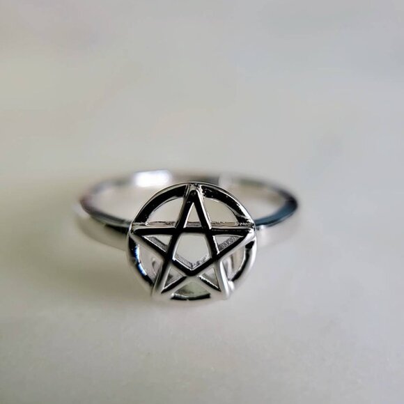 Pentagram Ring, Solid Sterling Silver Women Ring, Gothic Celtic 5 Point Star, - Picture 6 of 9